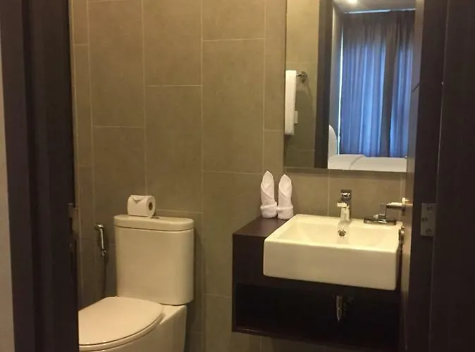 Ariva C Ekkamai * Bangkok